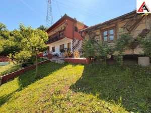Kuća 204 m2 i 1661 m2 okućnice i 82 m2 posl. pr. -  Zenica