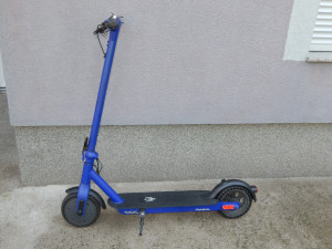 Električni romobil Maserati mc-es852/ 25km/h / 20km domet