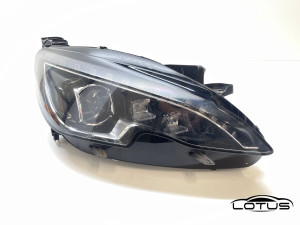 Desni far, farovi Peugeot 308 2013-2017 LED 9800546380