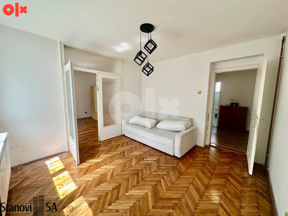 Trosoban stan 77m2 Mejtaš Centar Čekaluša photo 2