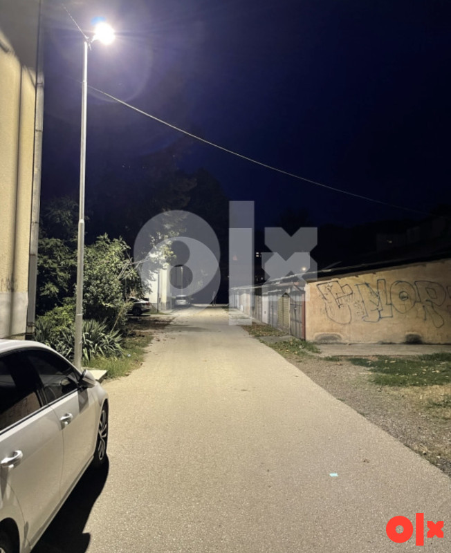 Prodajem Garažu  Zidanu Lukavac U Centru Kao Nova 2
