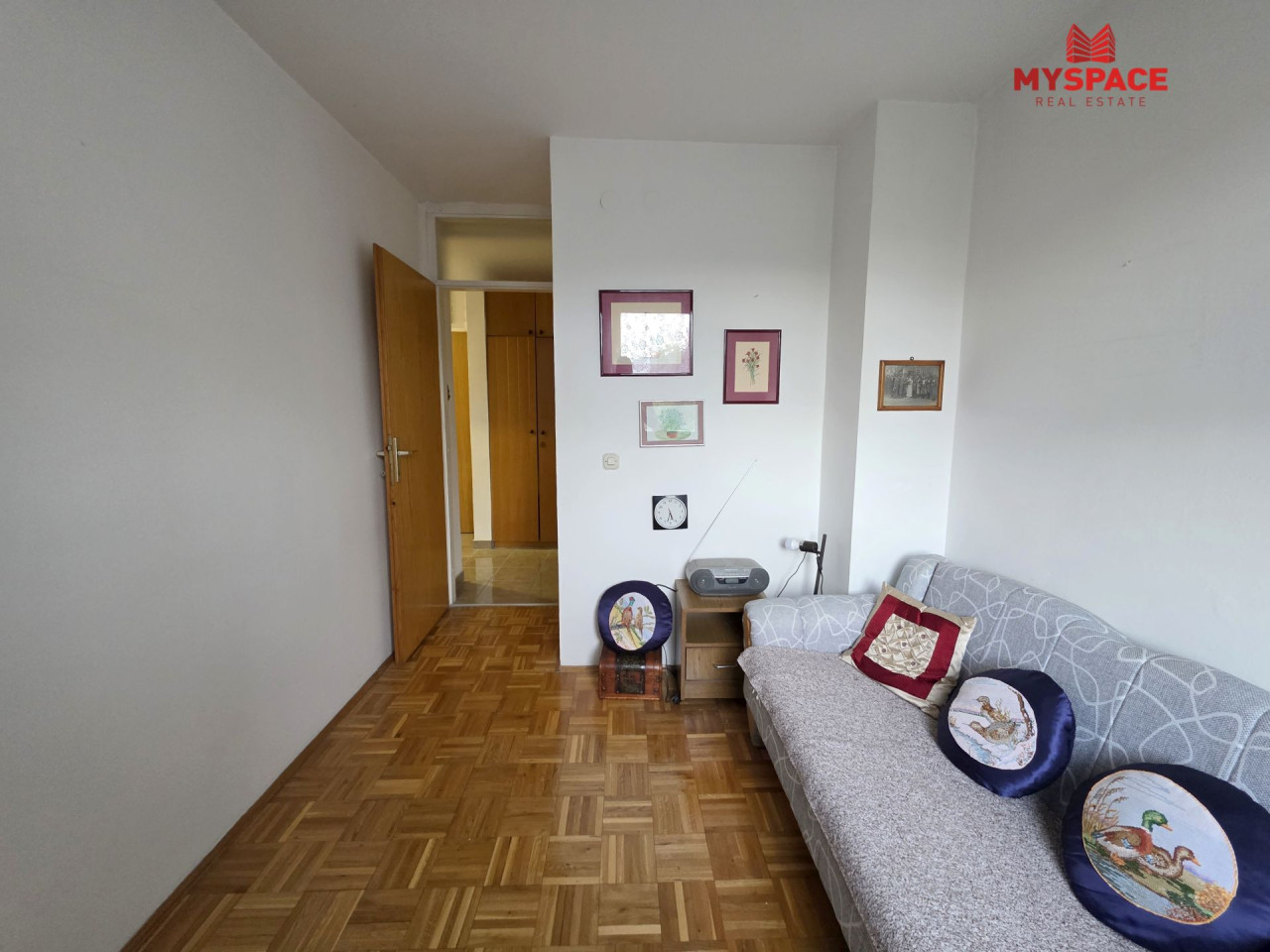 MY SPACE/ Stan/ Dobrinja/ NAMJESTEN/ 47 m2 15