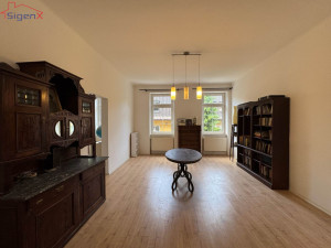 Sigenx prodaje četverosoban stan/Centar/Hadži-Idrizova/94 m2