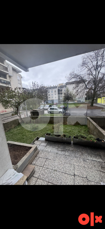 Lux stan sa bastom 34 m2 Ilidza-Luzani