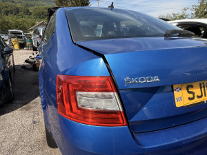 lijeva stopka skoda octavia A7