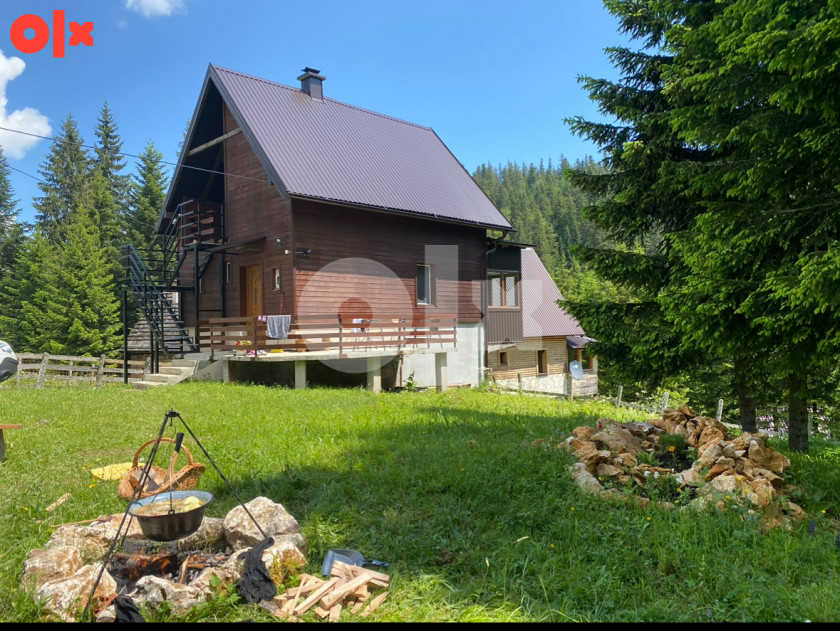 Prodaje se kuća Jahorina Dvorišta