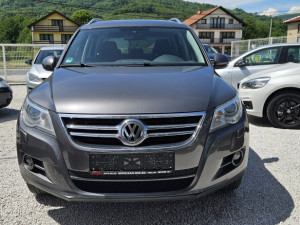 Volkswagen Tiguan 4x4 DSG Xenon /Koža/Navi/webasto