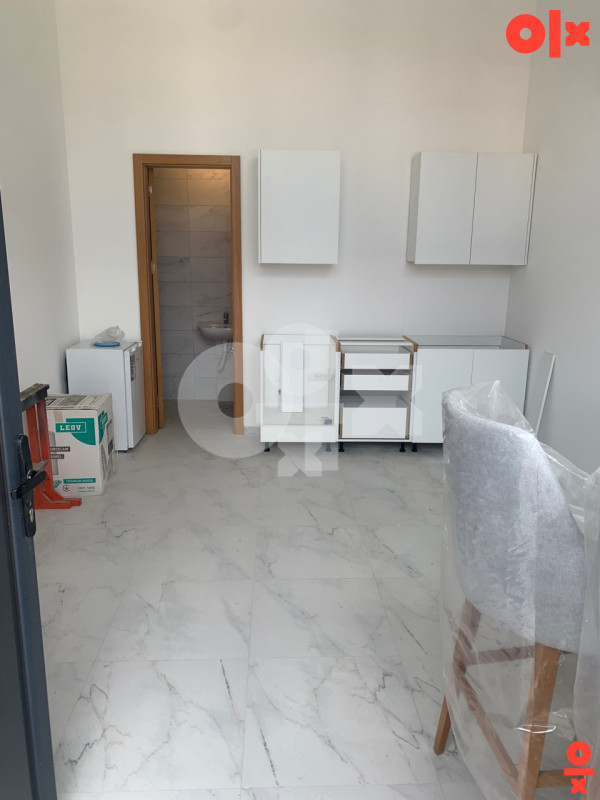 Poslovni prostor 24m2 i garaža - početak Lauša