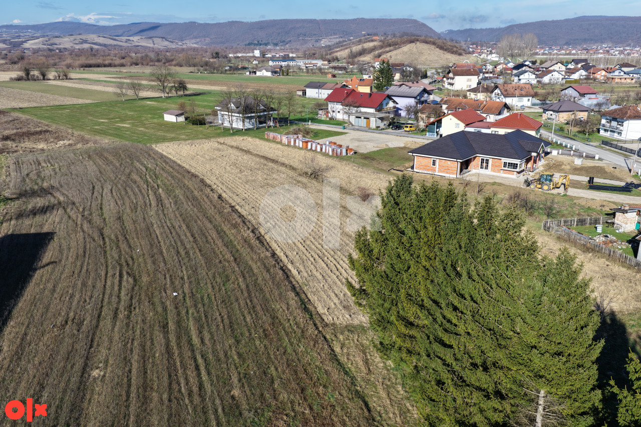 Zemljište Bihać 2343m2 2