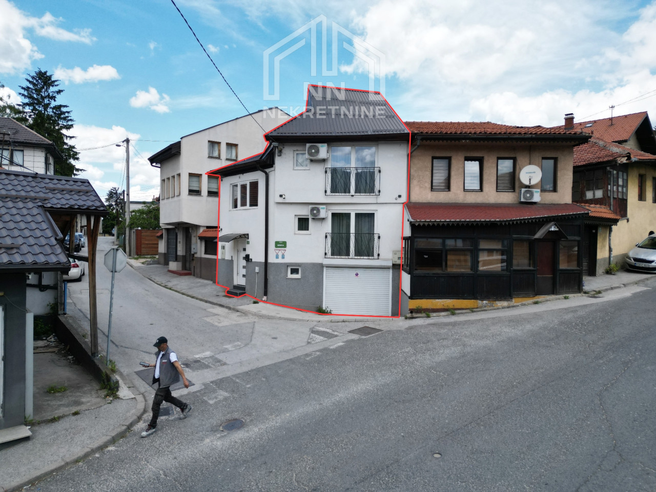 NN Nekretnine : Kuća sa apartmanima - Podhrastovi - Centar