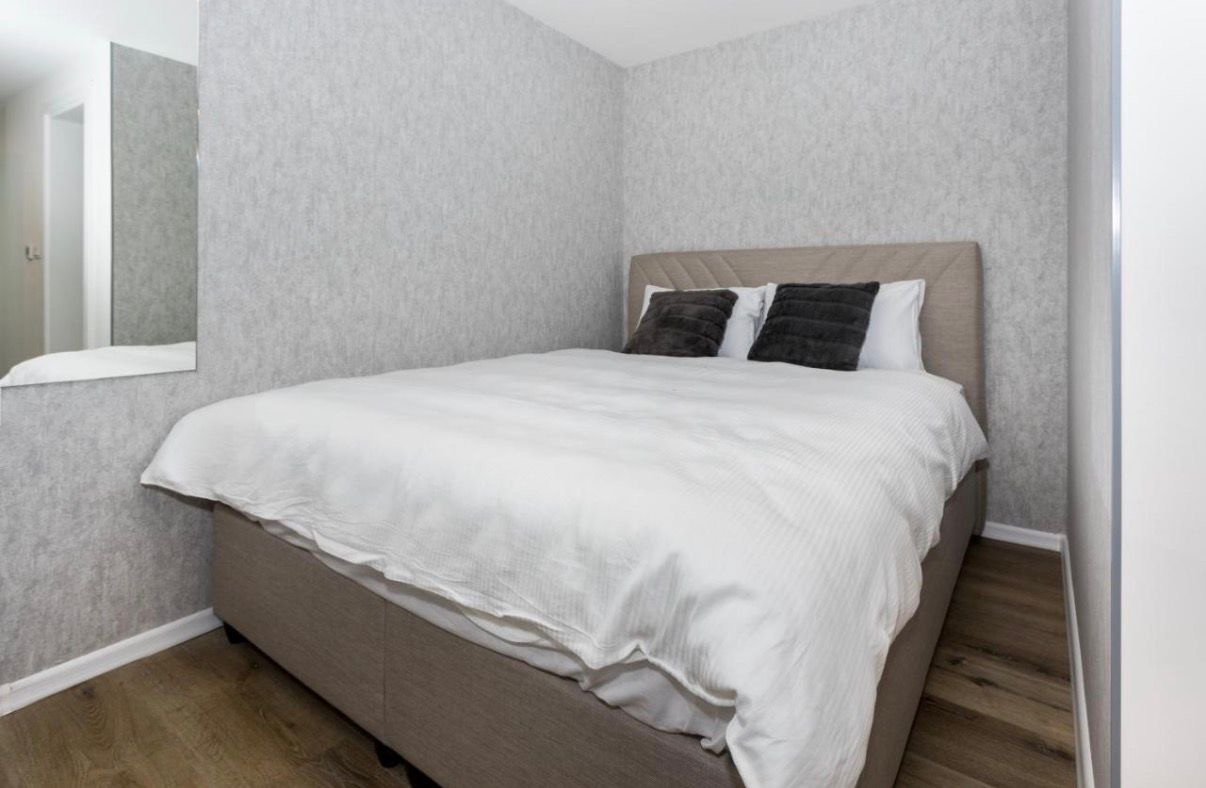 NN Nekretnine : Kuća sa apartmanima - Podhrastovi - Centar 14