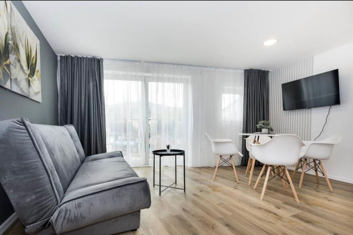 NN Nekretnine : Kuća sa apartmanima - Podhrastovi - Centar 20
