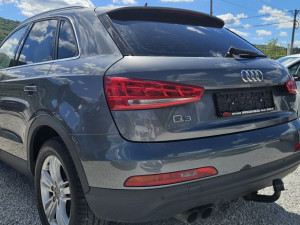 Audi Q3 S tronic Quattro. 2011 god