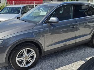 Audi Q3 S tronic Quattro. 2011 god