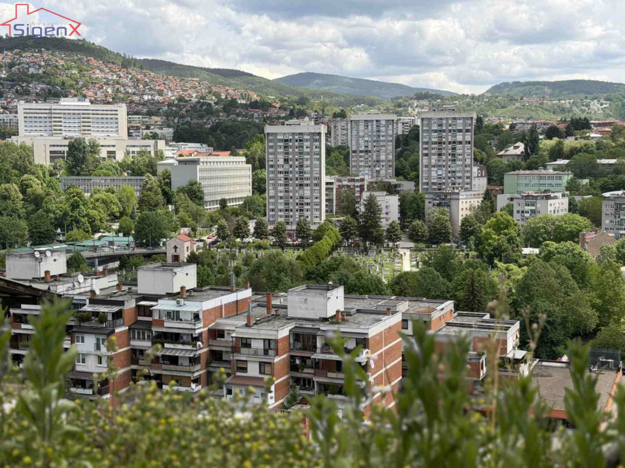Stan Sarajevo/ Ciglane/ Četverosoban/ 1.sprat/ 88m2/ Garaža 10