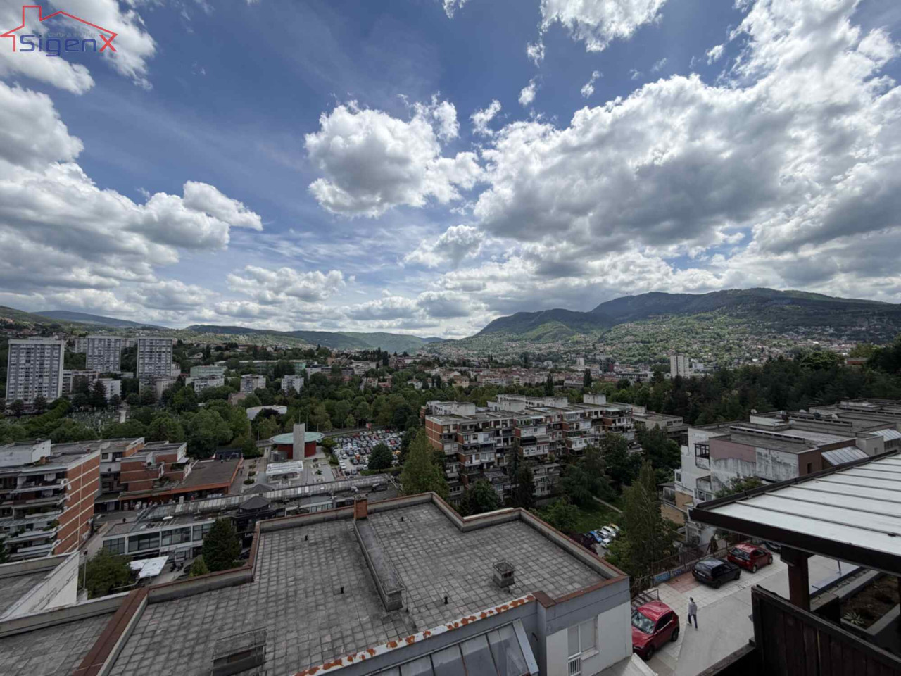 Stan Sarajevo/ Ciglane/ Četverosoban/ 1.sprat/ 88m2/ Garaža 18