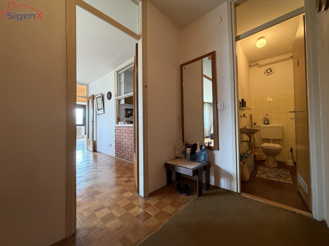 Stan Sarajevo/ Ciglane/ Četverosoban/ 1.sprat/ 88m2/ Garaža 22