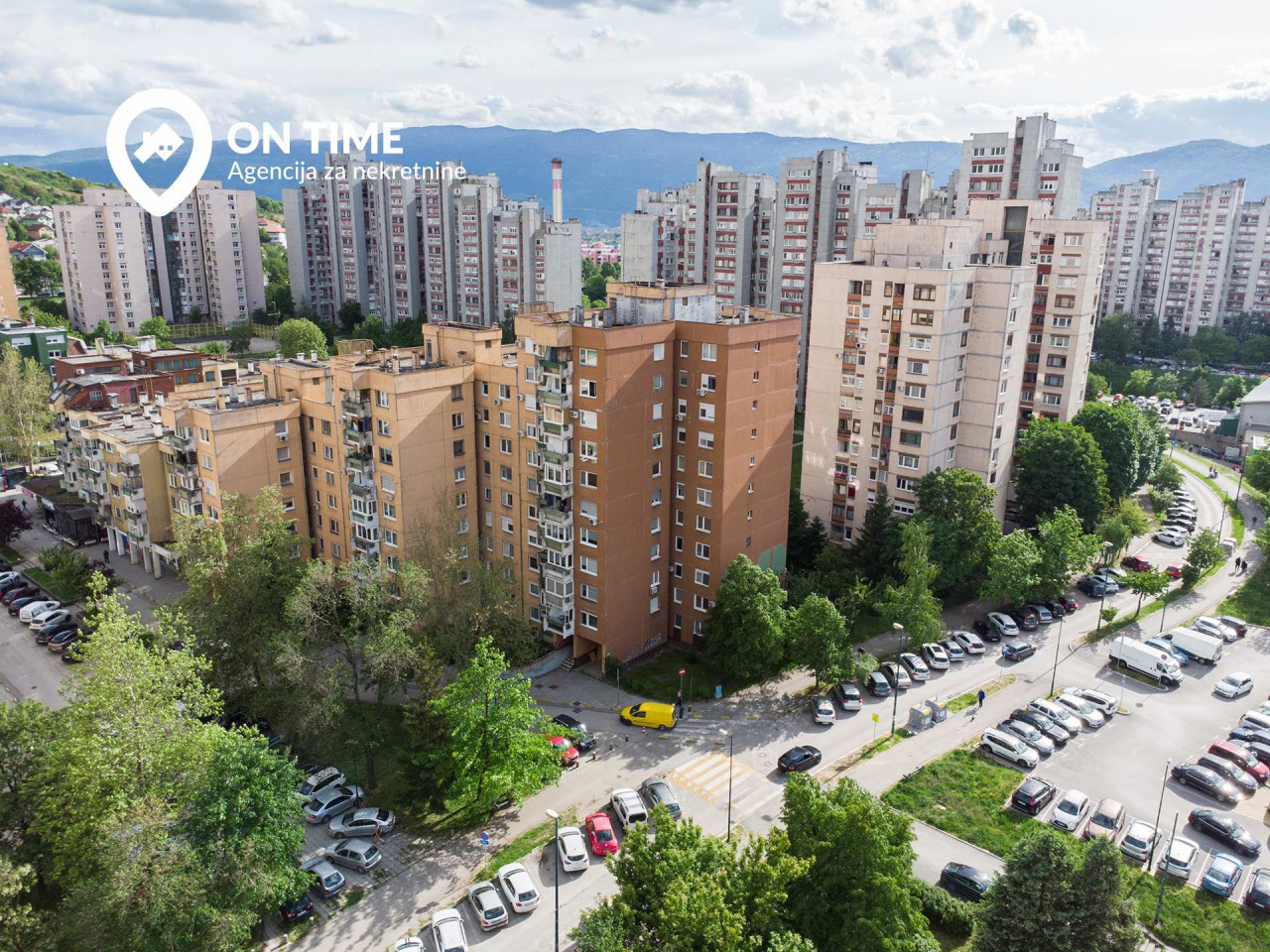 ON TIME prodaje: Luksuzan trosoban Stan Sarajevo, Alipašino 23