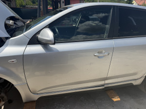 Vrata prednja liieva Kia Ceed 2009