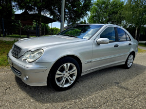 MERCEDES C220 2.2 DIZEL AUTOMATIK REG GODINU KAO NOV C200 C 220