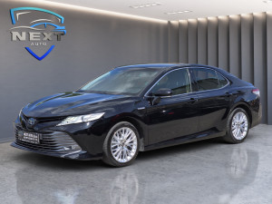 Toyota Camry 2.5 Hybrid 184KS Automatik Kao nov / Servisna knjiga