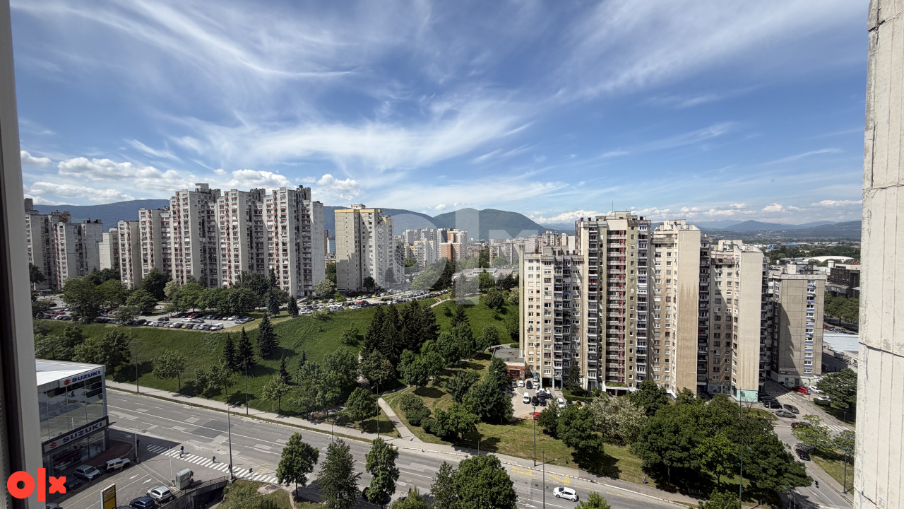 Trosoban stan sa predivnim pogledom Alipašino polje
