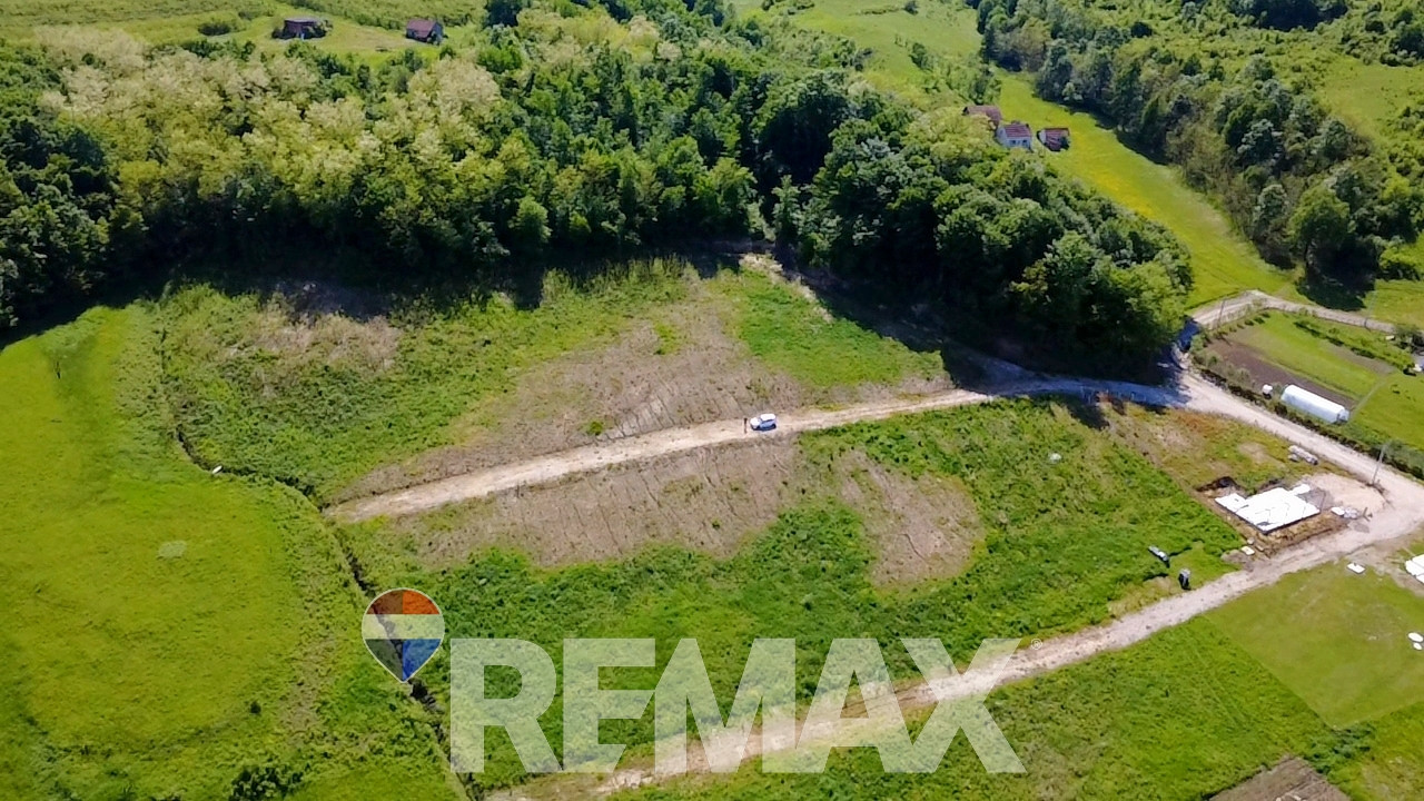 Zemljište, 3 parcele: 747m2, 747m2 i 734m2 - Dragočaj 2