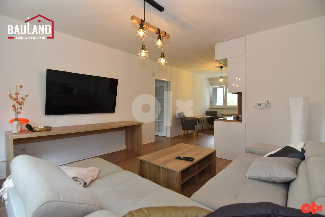 Namješten dvosoban stan, 44m2 / Koševo, Centar 2