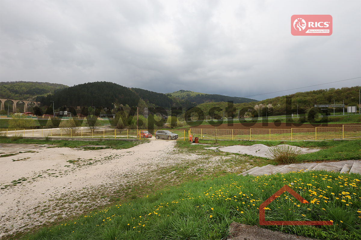 PROSTOR izdaje: Zemljište (18.749m2), Hadžići 12