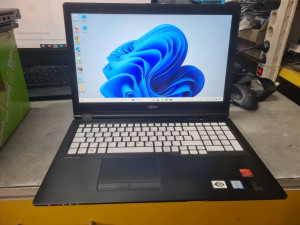 FSC U758 Core i5 8365u/ 8ddr4/256ssd 15,6" kamera TOUCHSCREEN