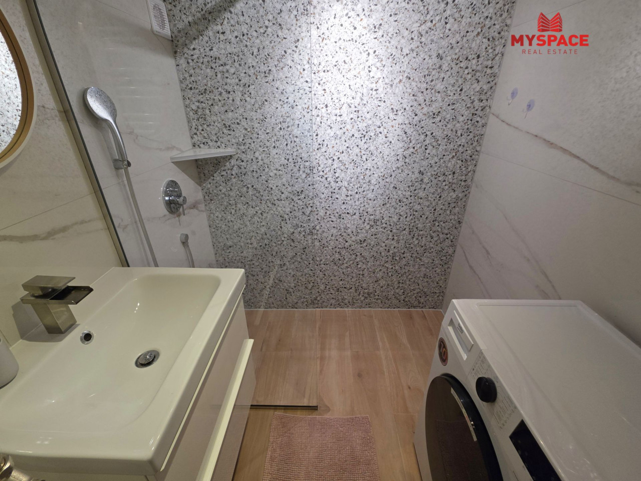 MY SPACE/ Stan/ Pofalici/ RENOVIRAN/ NAMJESTEN/ 59 m² - Widok 6