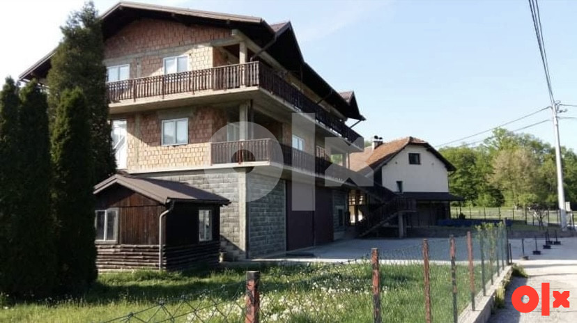 Kuća Fojnica naselje Lug