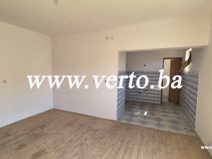 Kuća sa građevinskim zemljistem od 1241 m2, Solina, Tuzla photo 5