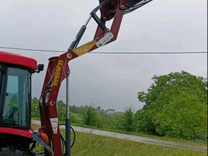 Zadnja kasika utovarivac zadnji imt tafe zetor