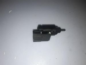 3B0945511C 19322010 PODPEDALNI PREKIDAC  Volkswagen GO