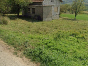 Prodajem Kuću Kozarska Dubica