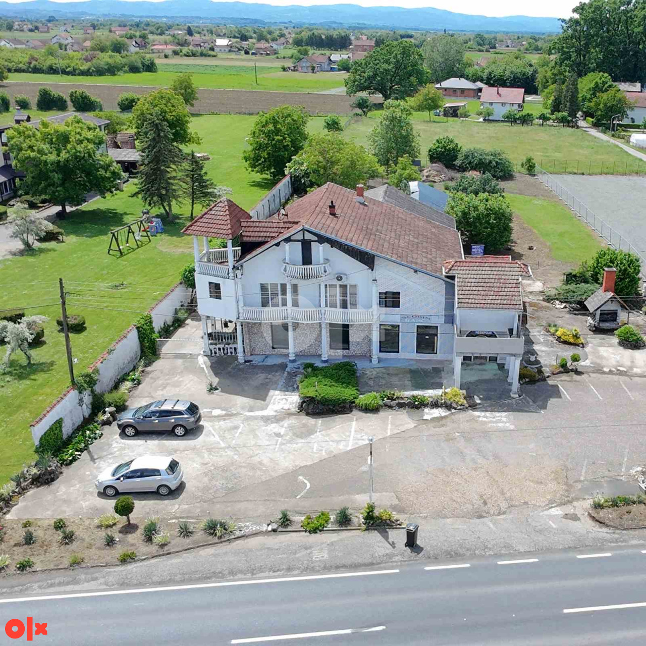 STAMBENO-POSLOVNI OBJEKAT, GRADIŠKA 2