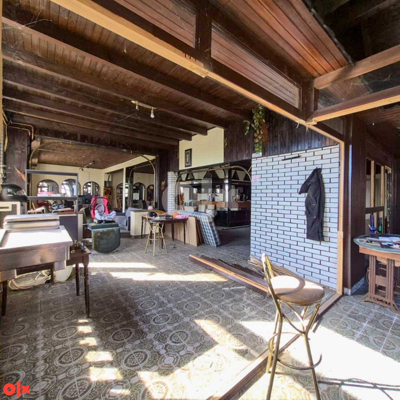 STAMBENO-POSLOVNI OBJEKAT, GRADIŠKA 8