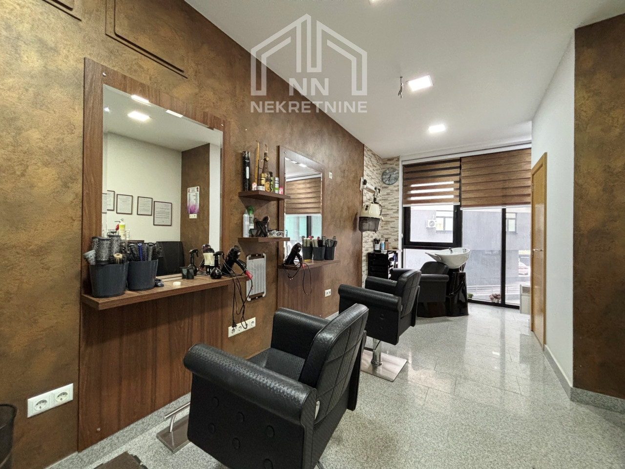 NN Nekretnine : Frizerski salon - Stup 3