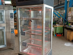 VITRINA ZA SUHO ZRENJE MESA