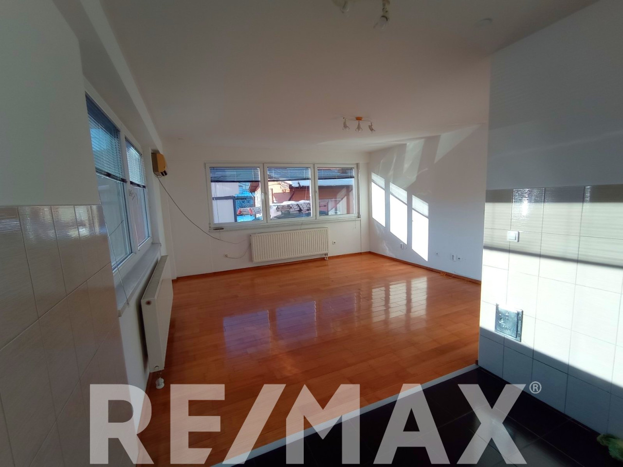 Nenamješten stan u Lazarevu 47m2 3