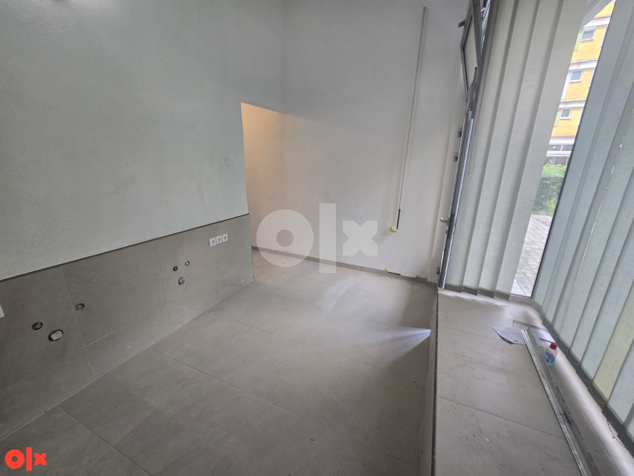 ZAKUP Poslovni prostor 16m2 sa garažnim mjestom - CENTAR BULEVAR 5