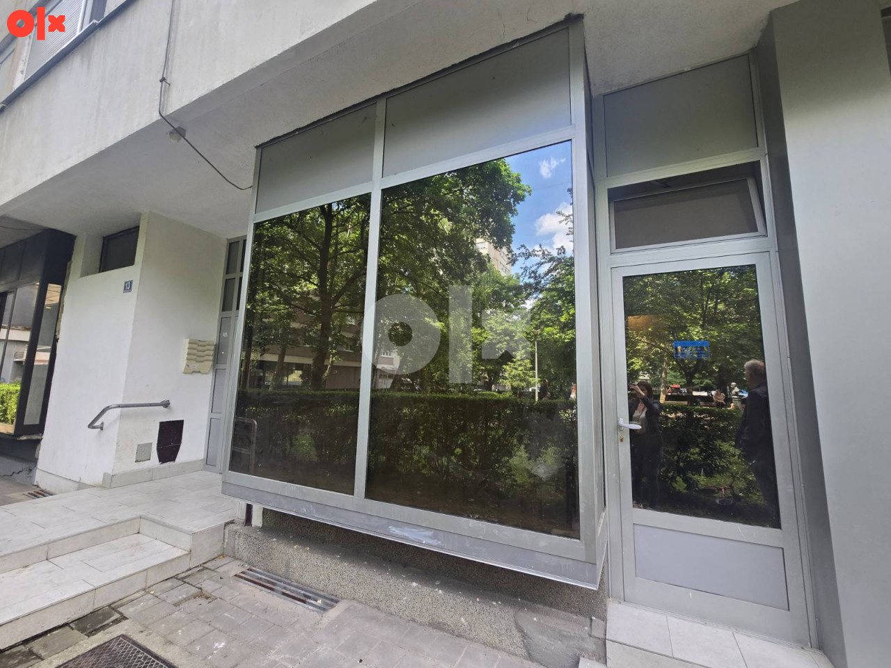 ZAKUP Poslovni prostor 16m2 sa garažnim mjestom - CENTAR BULEVAR 2