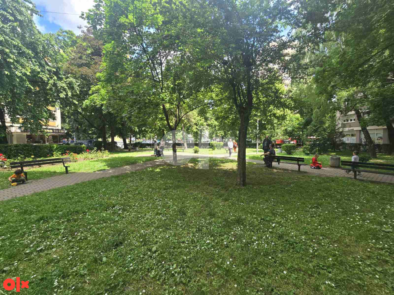 ZAKUP Poslovni prostor 16m2 sa garažnim mjestom - CENTAR BULEVAR 10