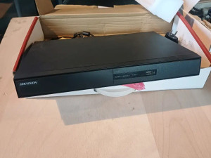 MREZNI SNIMAC HIKVISION DS-7216HGHI-SH/A
