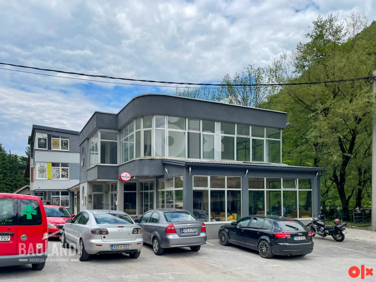 BAULAND/ Poslovni prostor 120m2/ Pored M17, Hadžići 12