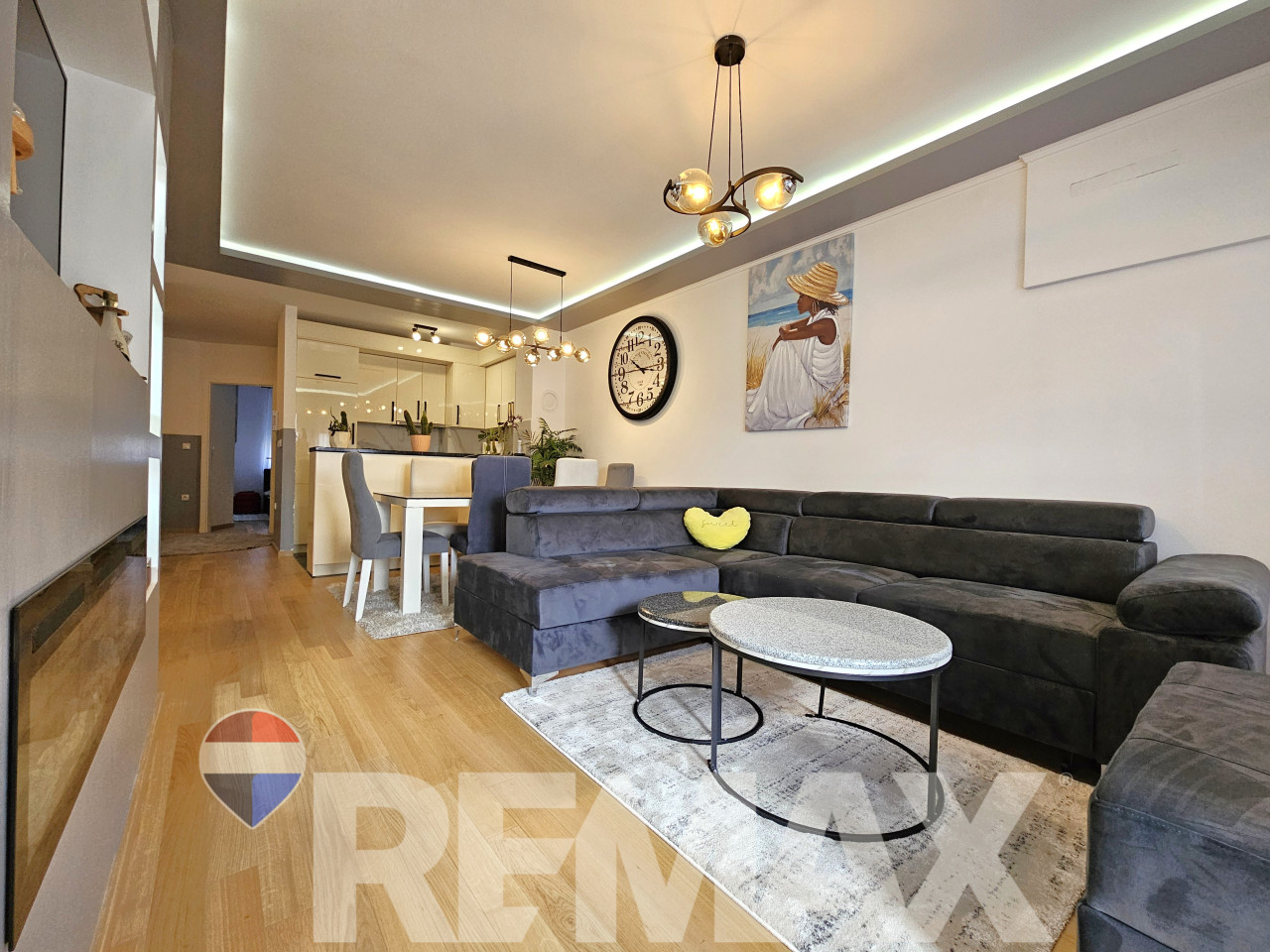 Moderan trosoban stan | Početak Paprikovca | 62 m2 2