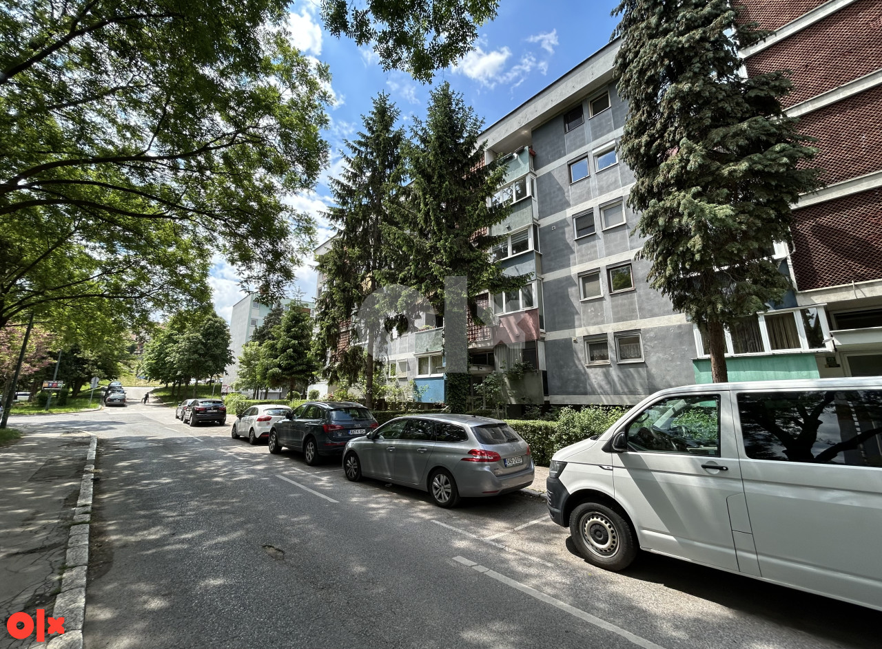 GRUNT - Novo Sarajevo 59 m2 +11 m2 balkona I sprat