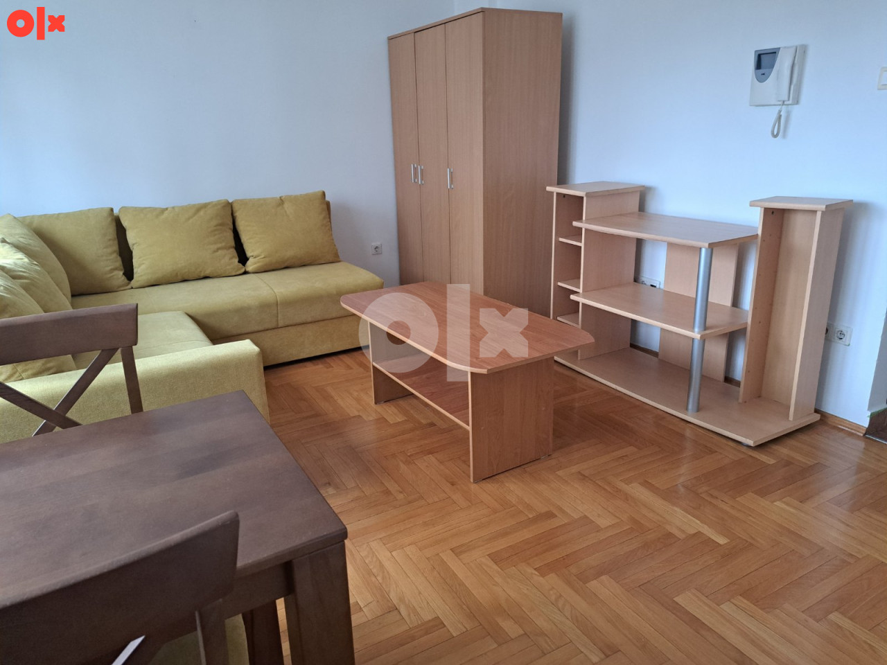 Izdajem odlično namještenu garsonjeru u Boriku 3