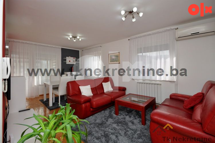 CENTAR - Namješten stan 50 m2, pored Hotela "Mellain"